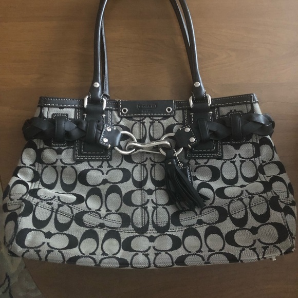 Coach Pocketbook - Picture 1 of 4